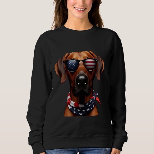 Amerikanischer Rhodesian Ridgeback Hund 4. Juli Be Sweatshirt (Vorderseite)