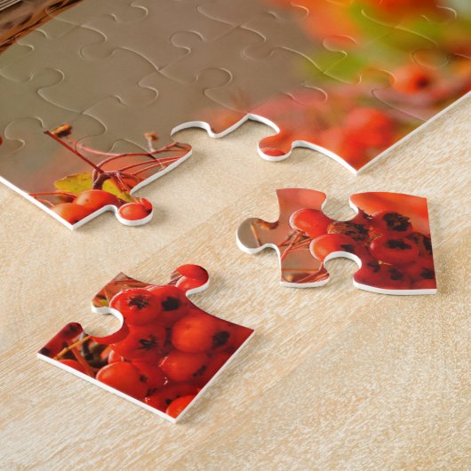Amerikanischer Robin mit Pyracantha Pomme Puzzle (Seite)