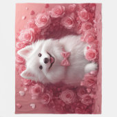 Amerikanisches Eskimo mit Rose - Valentinstag Fleecedecke (Vorderseite)