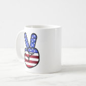 Amerikanisches Friedens-/Siegeszeichen Kaffeetasse (Vorderseite Links)