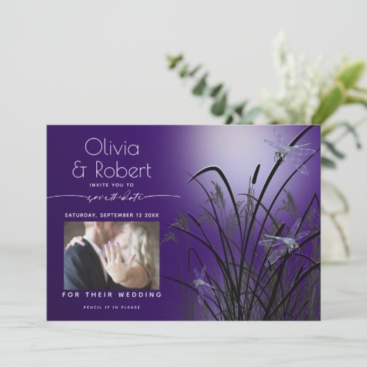 Amethyst Glow Save the Date Moonlight Dragonfly Einladung (Stehend Vorderseite)