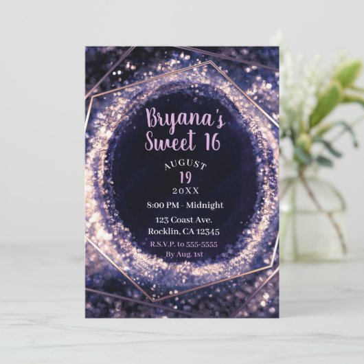 Amethyst Lila Modernes Abstraktes Glam Sweet 16 Einladung (Stehend Vorderseite)
