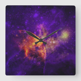 Amethyst Sky, Golden Planet n Nebula Wall Clock Quadratische Wanduhr