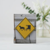 Amish Crossing Sign Postkarte (Stehend Vorderseite)