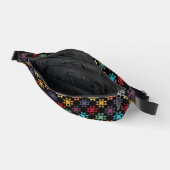 Amish Quilt Print Bright Colors on Black Gemustert Bauchtasche (Open)