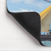 Amistad unter Segel Mousepad (Ecke)