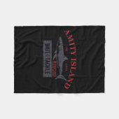 Amity Island It and Tackle Retro Fishing Fleecedecke (Vorderseite (Horizontal))