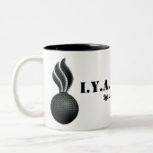 Ammo IYAAYAS Individuelle Name Schwarz-weiß Zweifarbige Tasse (Links)