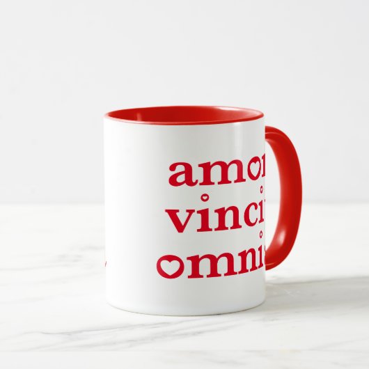 Amor Vincit Omnia - lateinisches Zitat Tasse (VorderseiteRechts)