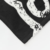 Amora in Schwarz-Weiß Fleecedecke (Ecke)