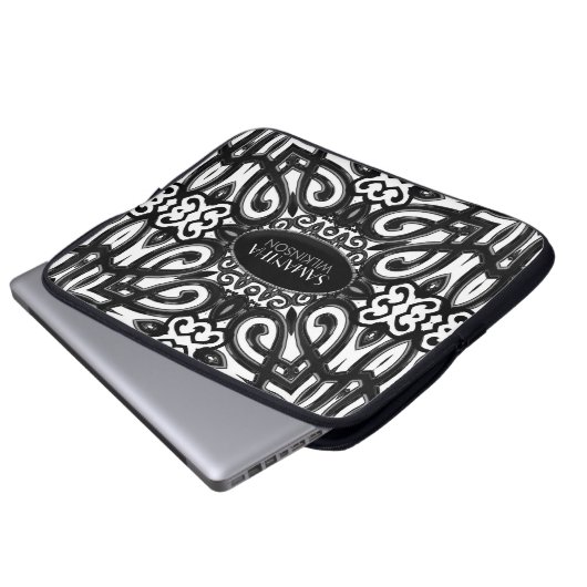Amoria | verziertes Schwarz-Weiß-Dekordesign Laptopschutzhülle (Vorne Knopf)