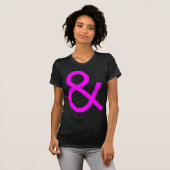 Ampersand - Magenta auf dunkel T-Shirt (Vorne ganz)