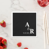 Ampersand Monogram Custom Black Wedding Cocktail Serviette (Beispiel)