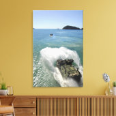 Amphibienfahrzeuge verlassen das Brunnendeck Leinwanddruck (Insitu (Wohnzimmer))