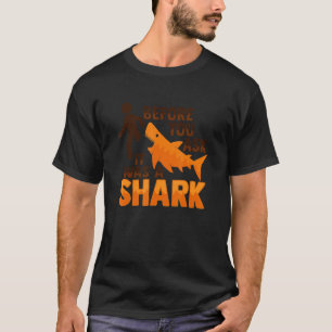 Amputee Joke Leg Prothese Shark Design for a Leg T-Shirt
