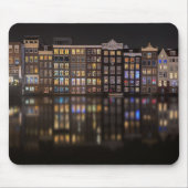 Amsterdam-Häuser mit bunten Lichtern in der Nacht Mousepad (Vorne)