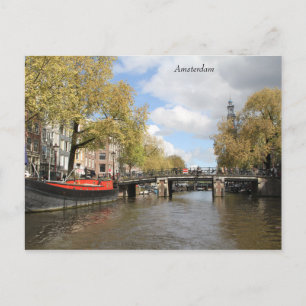 Amsterdam, Kanal, Brücke, Houseboat, Kirchenspitze Postkarte
