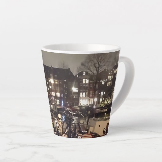 Amsterdam, Kanal & Fahrräder Latte Tasse (Rechte Ecke)