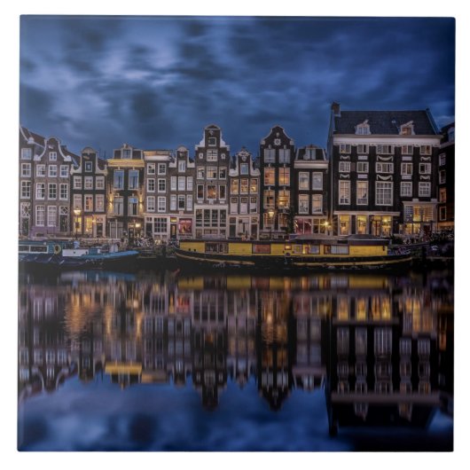 Amsterdam mit Kanälen in Dusk Fliese (Vorderseite)