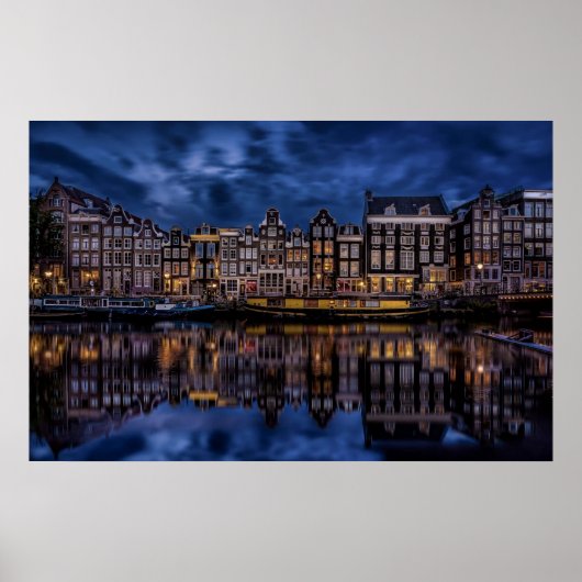 Amsterdam mit Kanälen in Dusk Poster (Vorne)