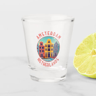 Amsterdam Niederlande farbenfrohe Häuser gestört Schnapsglas