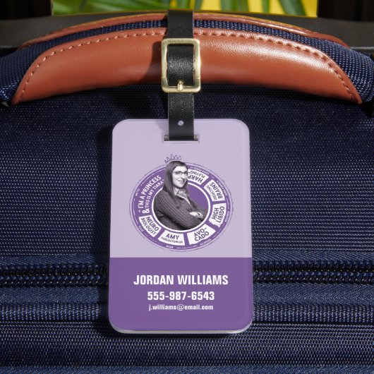 Amy Farrah Fowler Info Graphic Gepäckanhänger (Vorderseite Insitu 2)