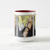 "An Afternoon Affair" Gemälde auf einer Tasse (Zentrum)