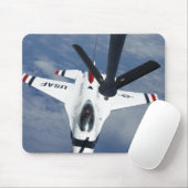 An Altus KC-135 Stratotanker Mousepad (Mit Mouse)