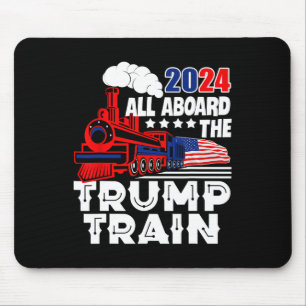 An Bord der Trump-Bahn 2024 die amerikanische Flag Mousepad