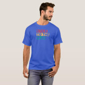 An das Plan-Logo auf T-Shirt halten (Vorne ganz)