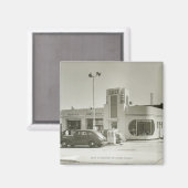 An der Tankstelle parkende Autos Magnet (Vorderseite/Rückseite)