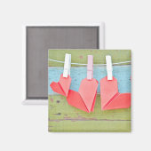 An der Wäscheleine hängende Papierherz Magnet (Vorderseite/Rückseite)