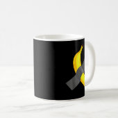 An die Wand geklebte Banane als Weihnachts-Pyjama- Kaffeetasse (VorderseiteRechts)