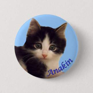 Anakin zwei mit Beinen versehenes Katzen-Logo, Button
