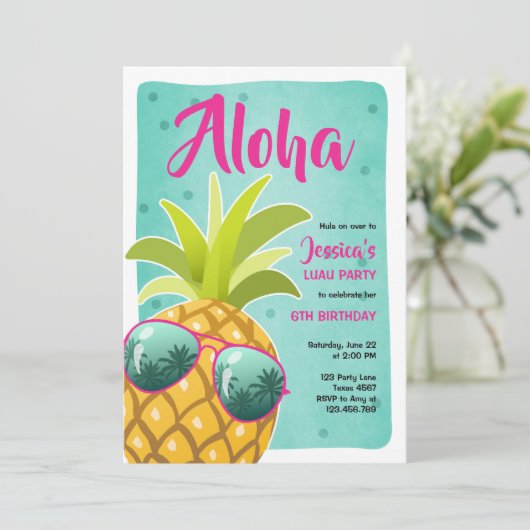 Ananas Aloha Birthday Tropical Luau Hawaii Einladung (Stehend Vorderseite)