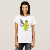 Ananas als Friseur mit Scheren & Razor T-Shirt (Vorne ganz)