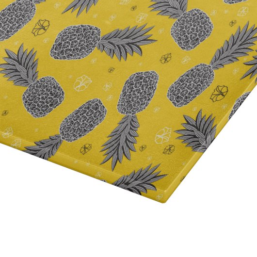 Ananas auf Gold Schneidebrett (Ecke)