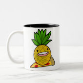 Ananas auf Pizza-Tasse Zweifarbige Tasse (Links)
