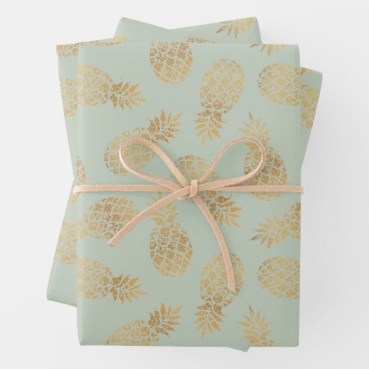 Ananas aus Gold auf dem Sage Green Geschenkpapier Set (Beispiel)