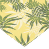 Ananas-Camouflage-hawaiisches tropisches Tischdecke (Schrägansicht)