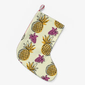 Ananas, Erdbeere Vintages Textildesign. Kleiner Weihnachtsstrumpf (Vorderansicht (hängend))