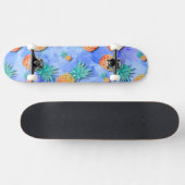 Ananas. Farbe. Feier. Skateboard (Horizontal)