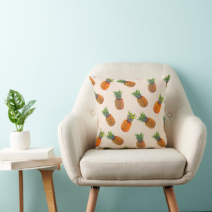 Ananas Früchte auf leichtem Champagner Beige Throw Kissen