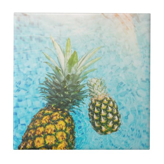 Ananas im Swimmingpool Fliese (Vorderseite)