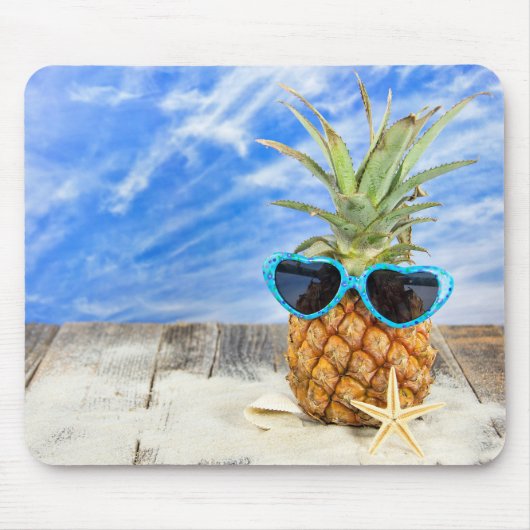 Ananas mit Herzsonne Mousepad (Vorne)