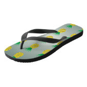 Ananas Moderner, stilisierter Trendy Vector Badesandalen (Schrägansicht)