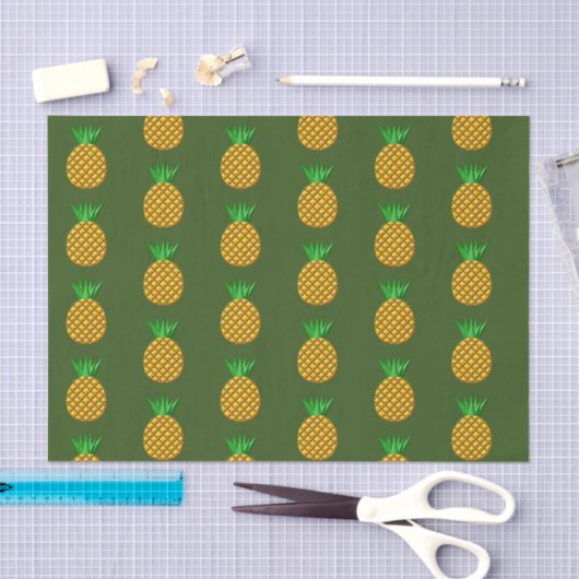 Ananas-Muster im grünen Hintergrund Seidenpapier (Handwerk)