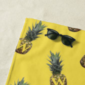 Ananas Muster Monogram Yellow Beach Handtuch (Beispiel)