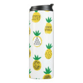 Ananas nahtloses Muster. Kinderdesign. Thermosbecher (Nach links gedreht)
