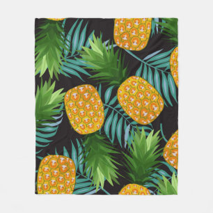 Ananas nahtloses Muster mit Blätter aus Palmen auf Fleecedecke